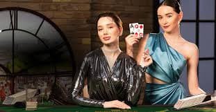 Kombinasi kartu poker dari Royal Flush hingga High Card dengan penjelasan urutan